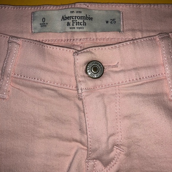 Light pink studded shorts - Picture 3 of 3
